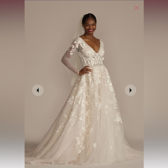 Wedding Dress - Picture 1 of 3